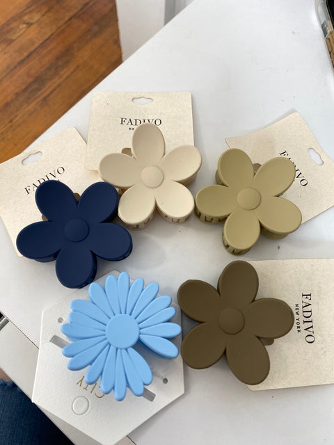 Flower Claw Clip