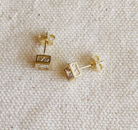 Squared Stud Earring With Detailed Bezel