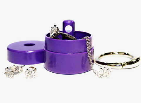 Lion Latch Jewelry/Pill Tote